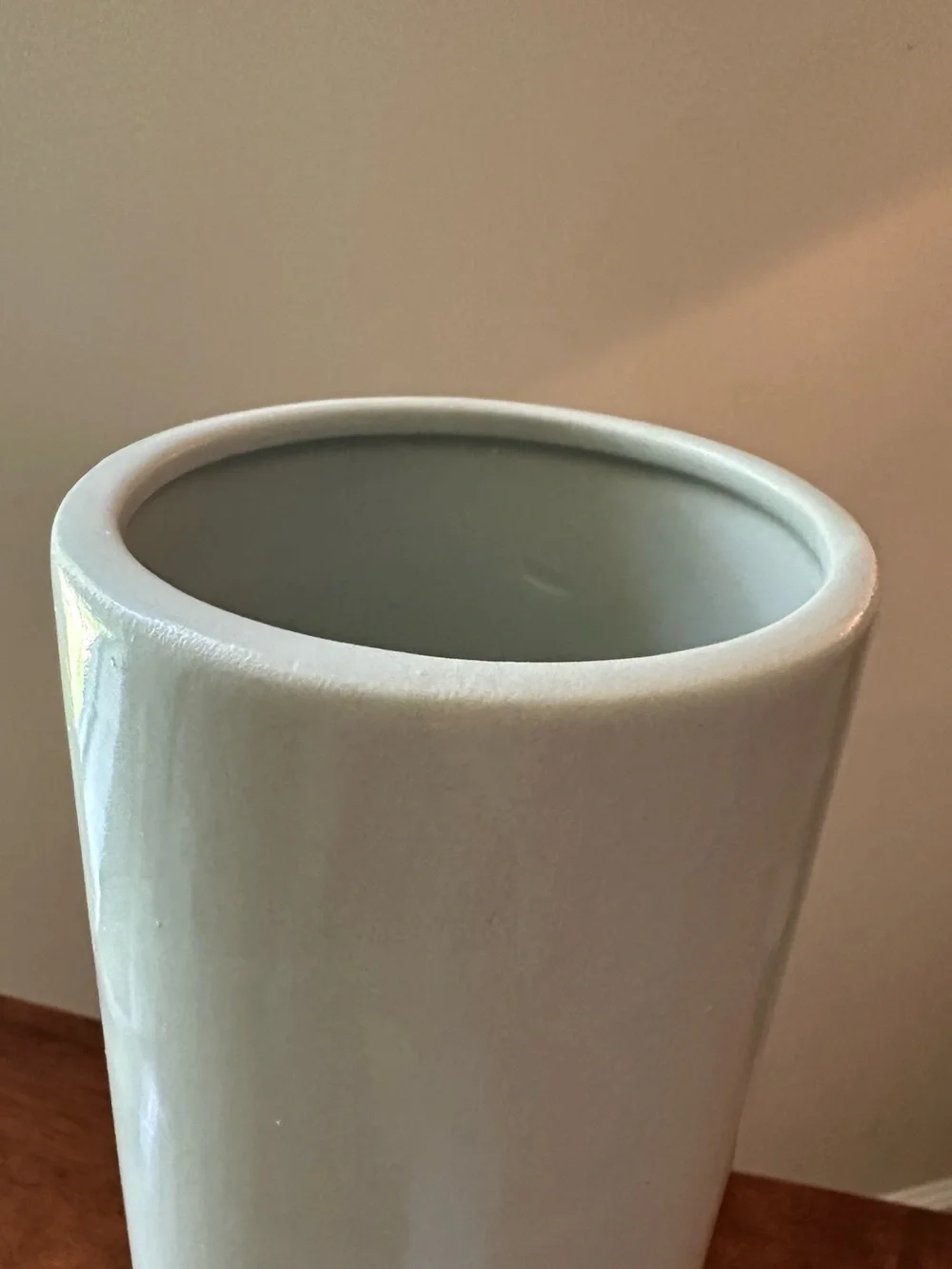 Roya Pottery light blue